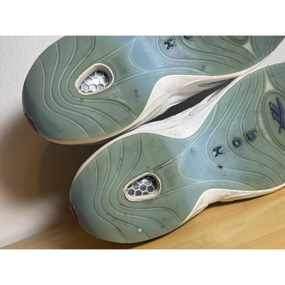 Athletic_Shoes